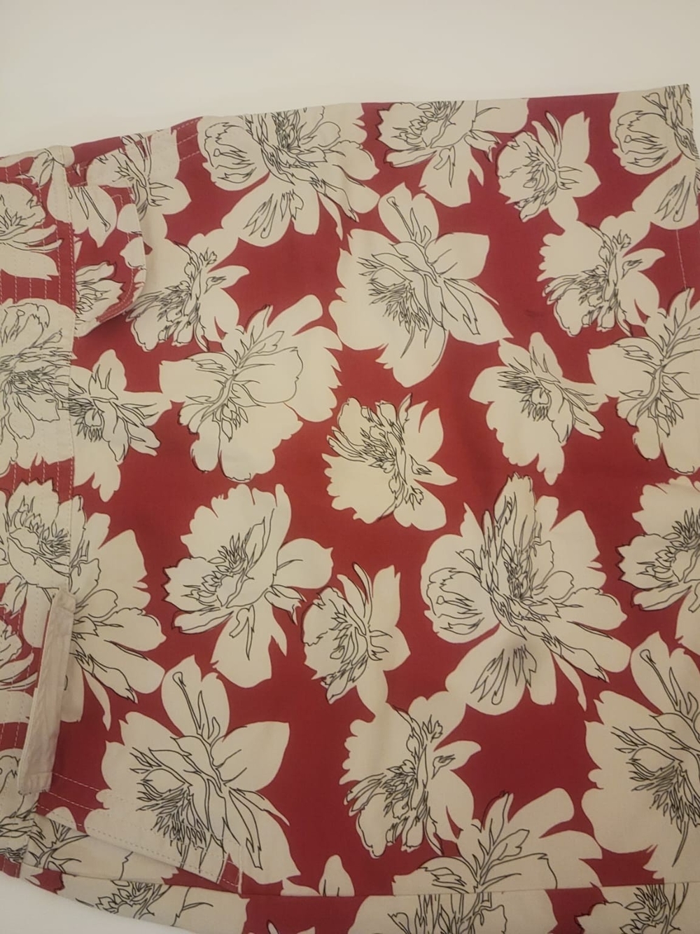 Ann Taylor Women’s Mini Skirt Size 12 White Floral Short Zip Closure Pockets